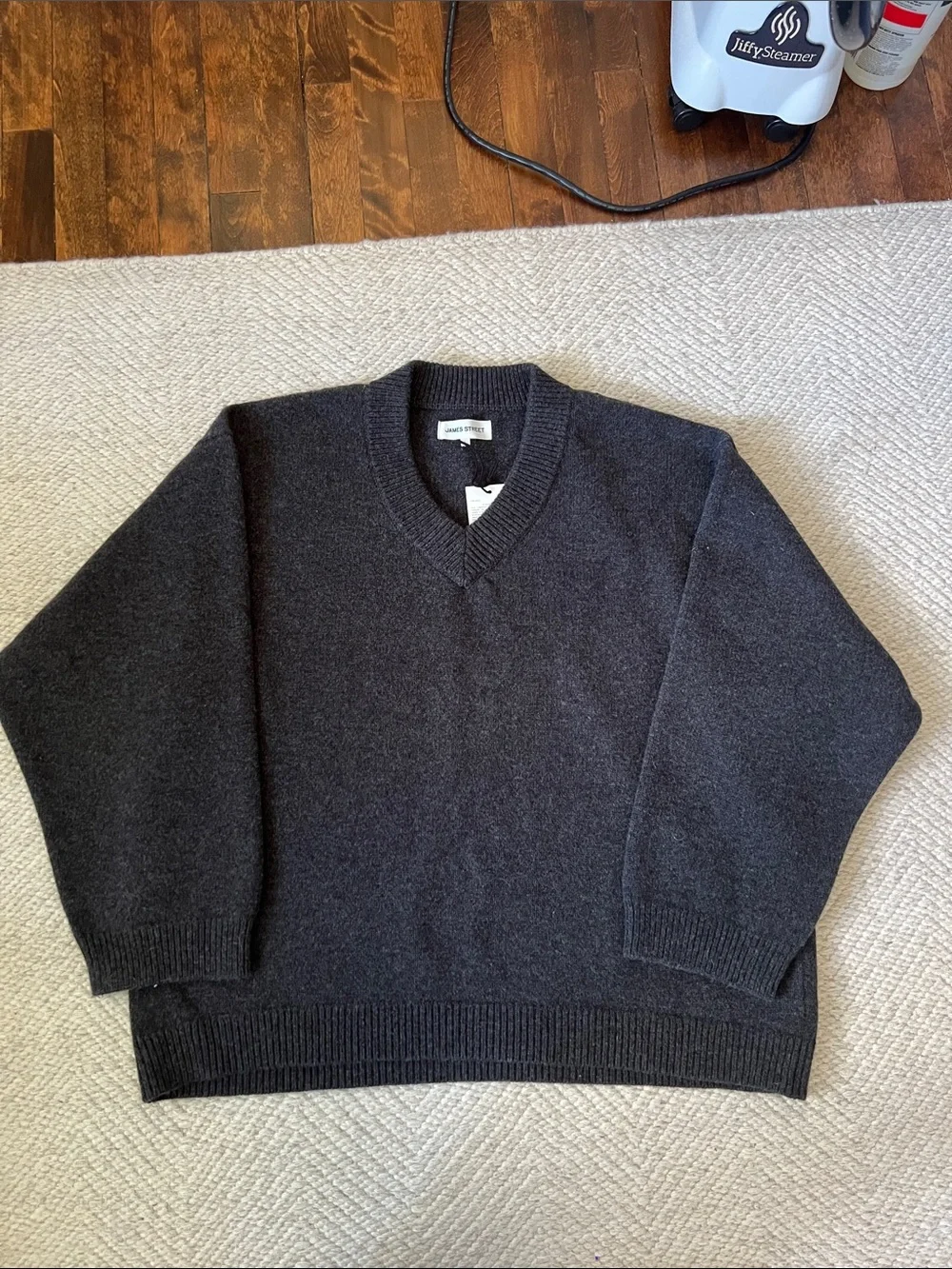 James Street Sloane Vee sweater - Picture 1 of 6